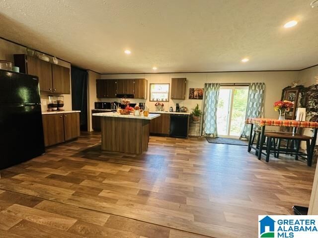 Property Photo:  402 County Road 95  AL 35040 