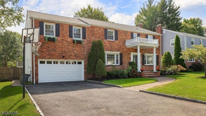 Property Photo:  9 Cornell Rd  NJ 07016 