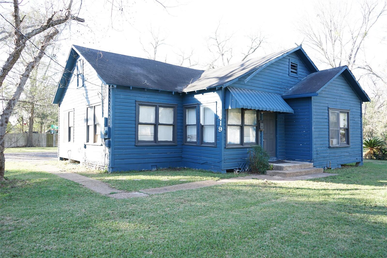 Property Photo: 1419 Leaman Avenue TX 77471
