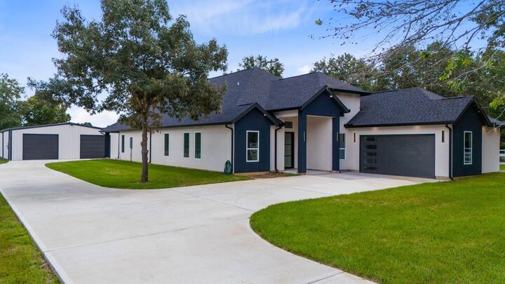 Property Photo: 2062 White Doe Court TX 77328