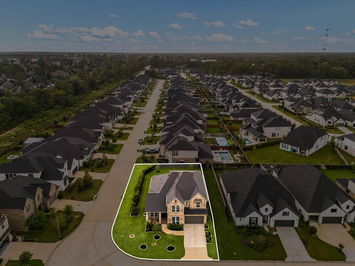Property Photo: 26911 Longwood Ledge Lane TX 77389