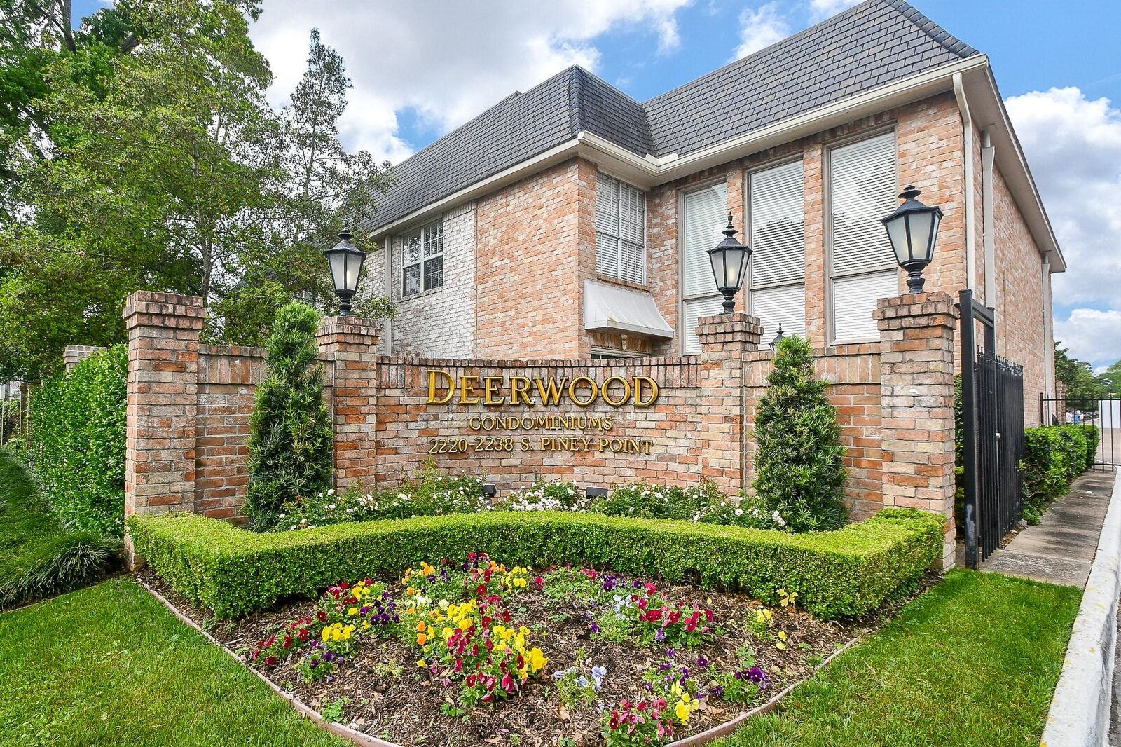 Property Photo:  2230 S Piney Point Road 221  TX 77063 