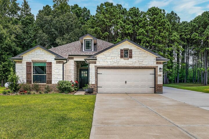 Property Photo: 1295 Road 66112 TX 77535