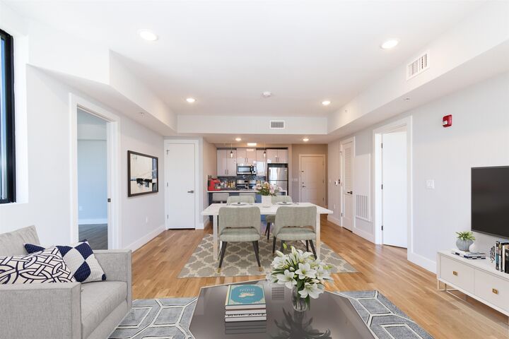 Property Photo:  198 Academy St 4A  NJ 07306 