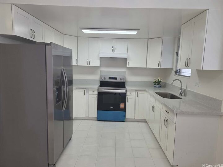 Property Photo:  2752 Kahoaloha Lane I308  HI 96826 