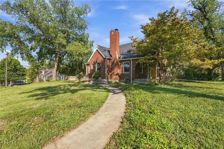 Property Photo:  4400 Garfield Avenue  KS 66102 