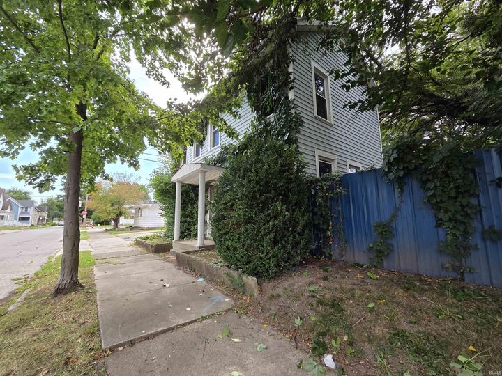 Property Photo:  211 S Cherry Street  IN 47305 