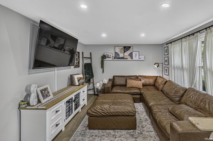 Property Photo: 71 Westgate Street IN 46714