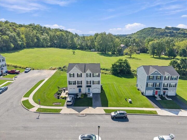 Property Photo:  435 Levee Run Road  PA 18067 