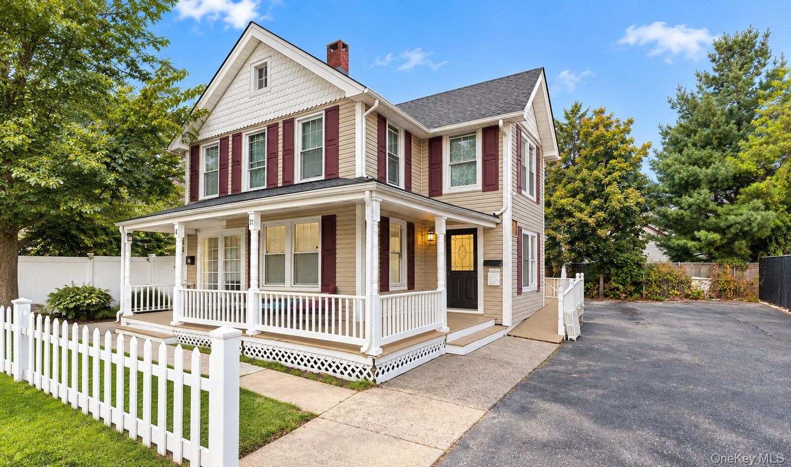 Property Photo:  21 Carleton Avenue  NY 11730 