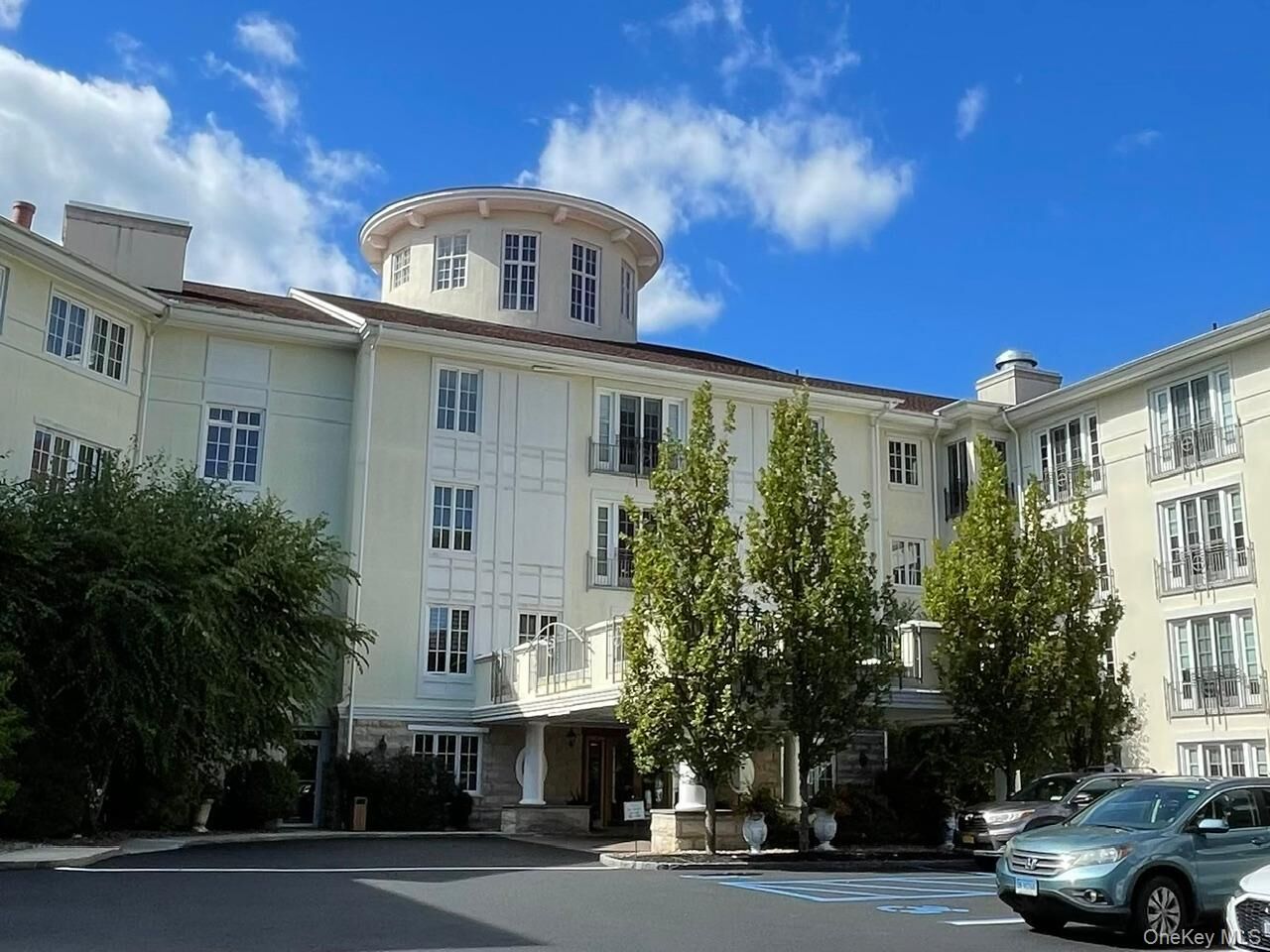 Property Photo: 420 Trump Park NY 10588