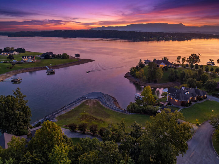 Property Photo: 186 Scenic Shores Drive TN 37725