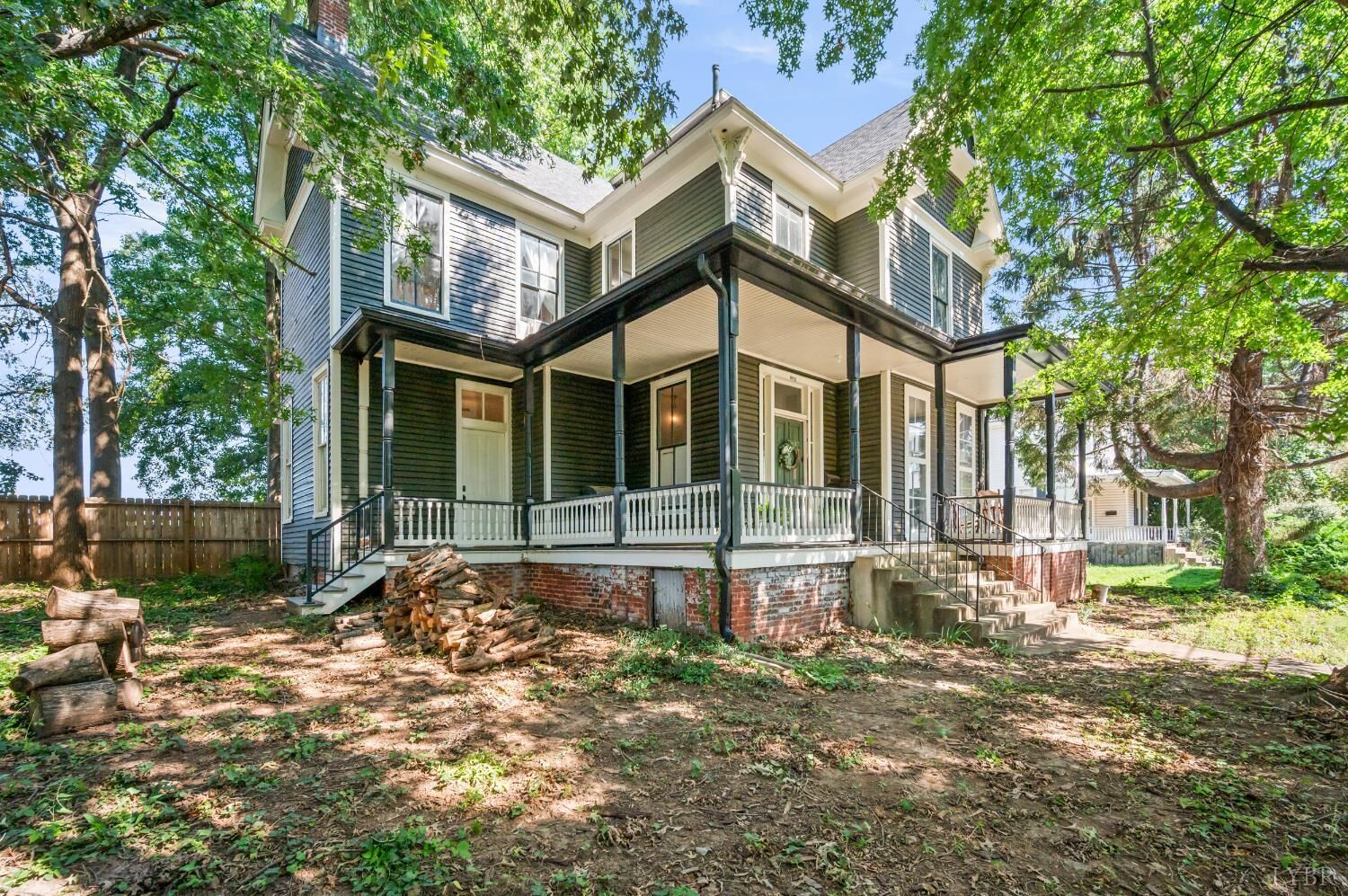 Property Photo: 601 Euclid Avenue VA 24501