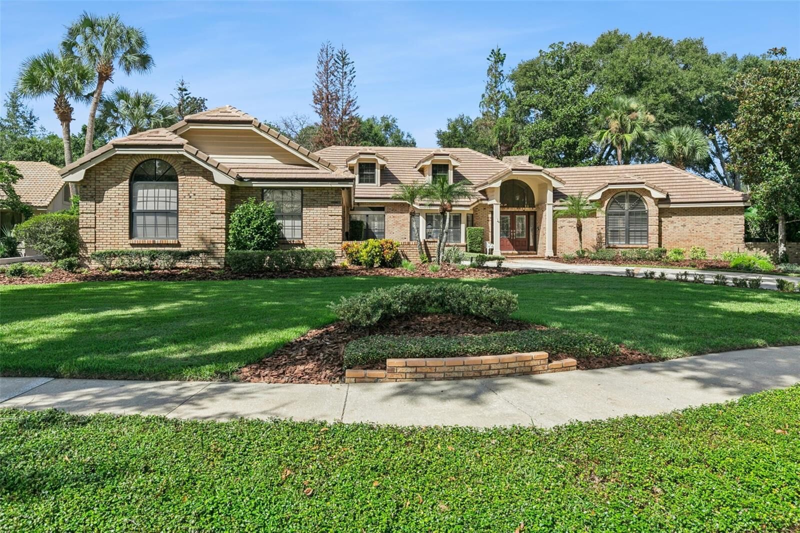Property Photo:  1375 Bristol Park Place  FL 32746 
