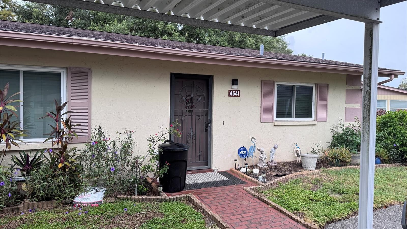 Property Photo: 4541 Mohican Trail 20 FL 34233