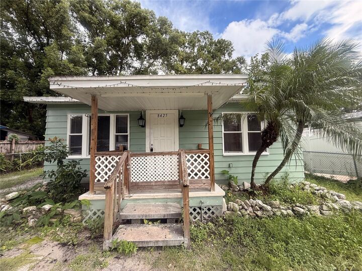 Property Photo: 8425 N Jones Avenue FL 33604