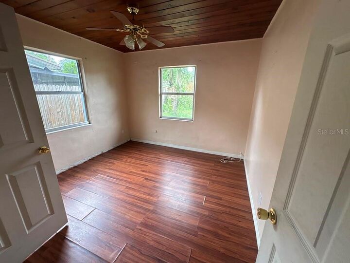 Property Photo: 11124 Mahin Lane FL 33578
