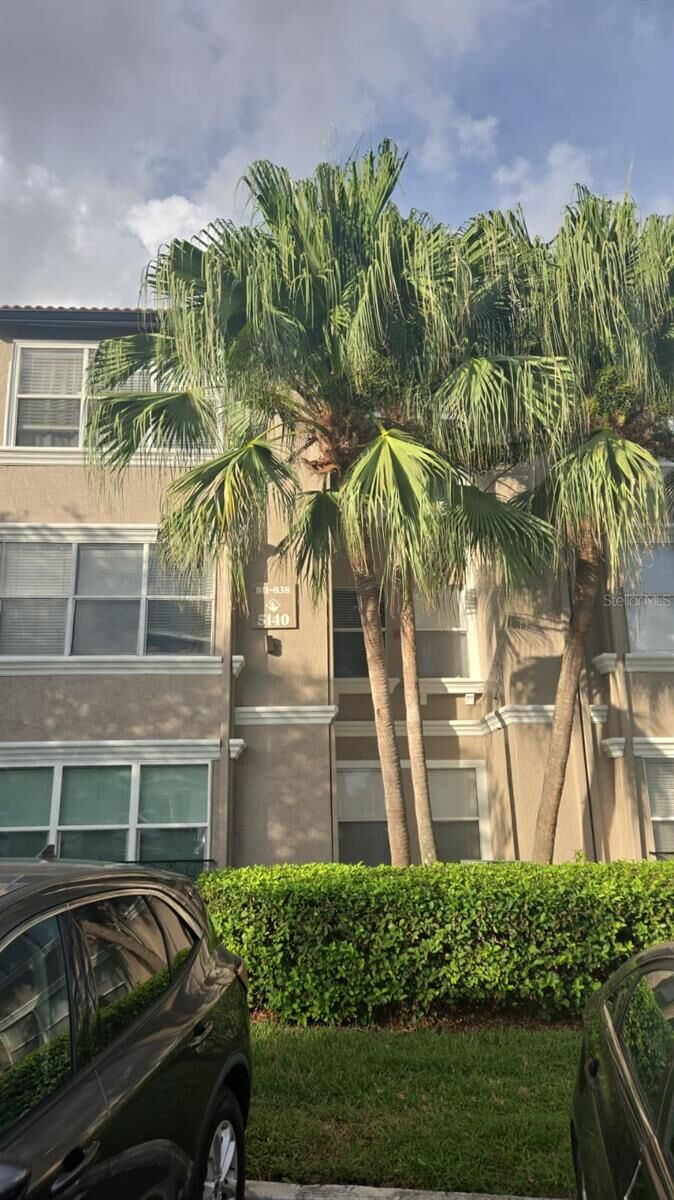 Property Photo: 5140 Conroy Road 817 FL 32811