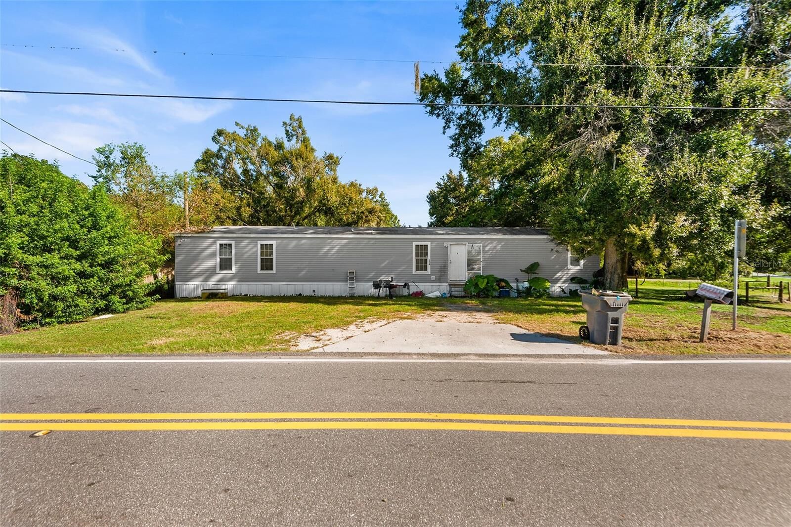 Property Photo: 134 Lichtenwalter Road FL 33880