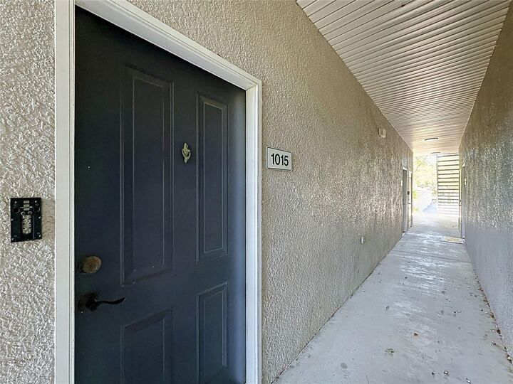 Property Photo: 1015 Hemingway Cir 1015 FL 33844