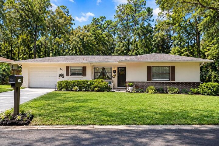 Property Photo: 915 Orchid Avenue FL 34452