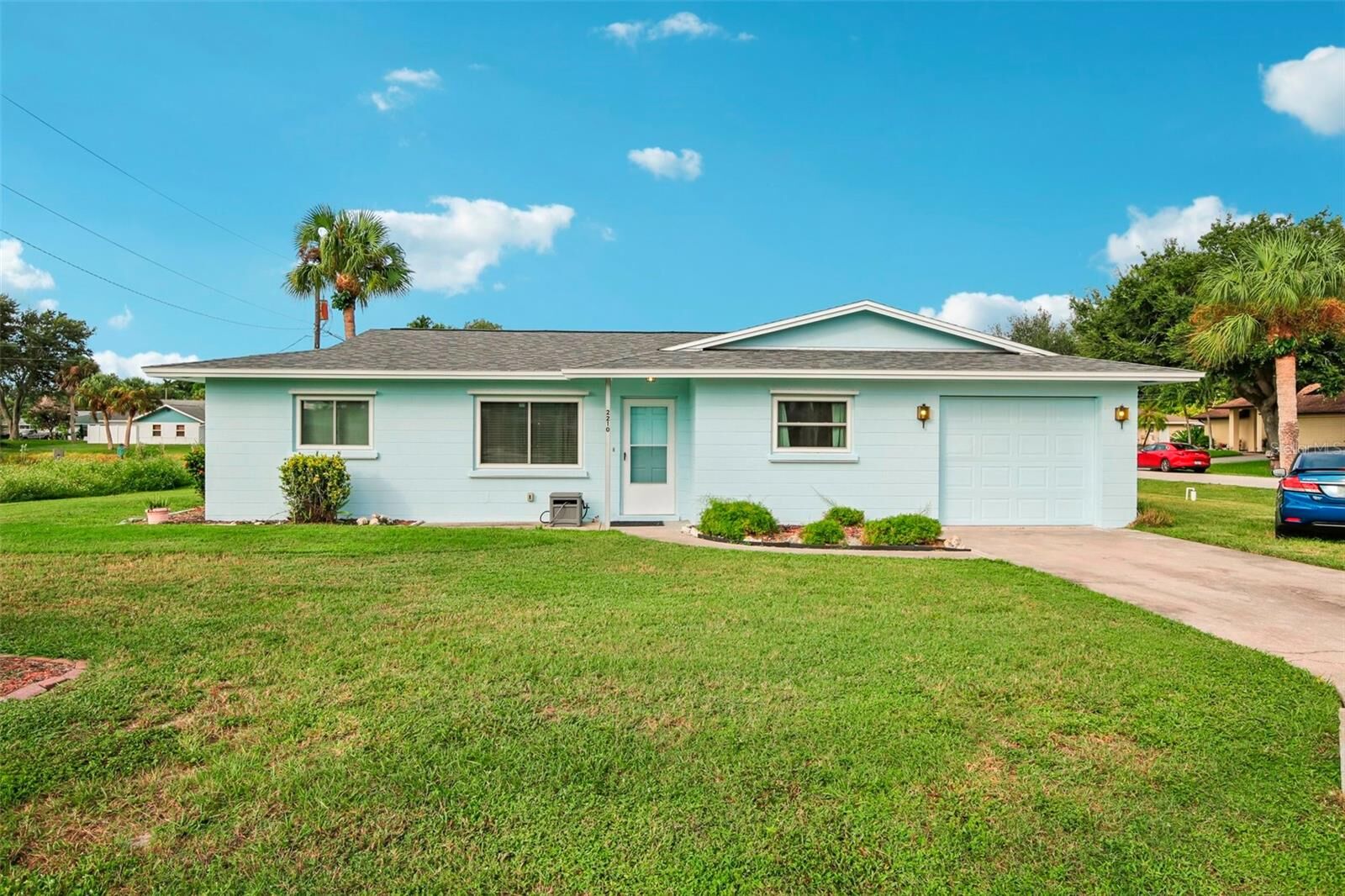Property Photo:  2210 Gentian Road  FL 34293 
