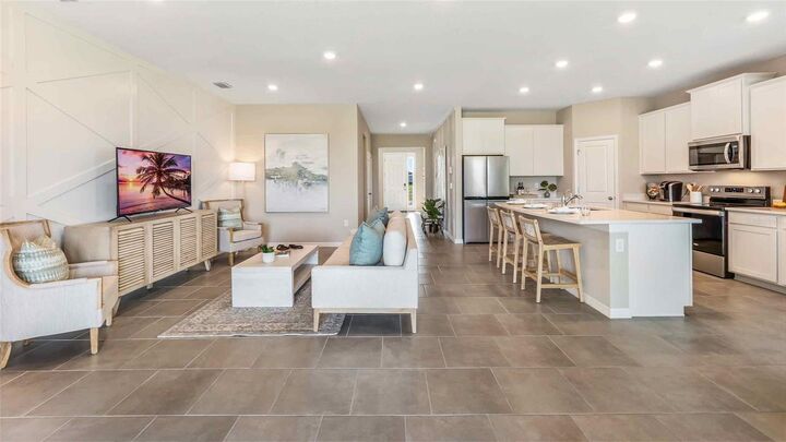 Property Photo:  4329 Hidden Farm Drive  FL 33565 