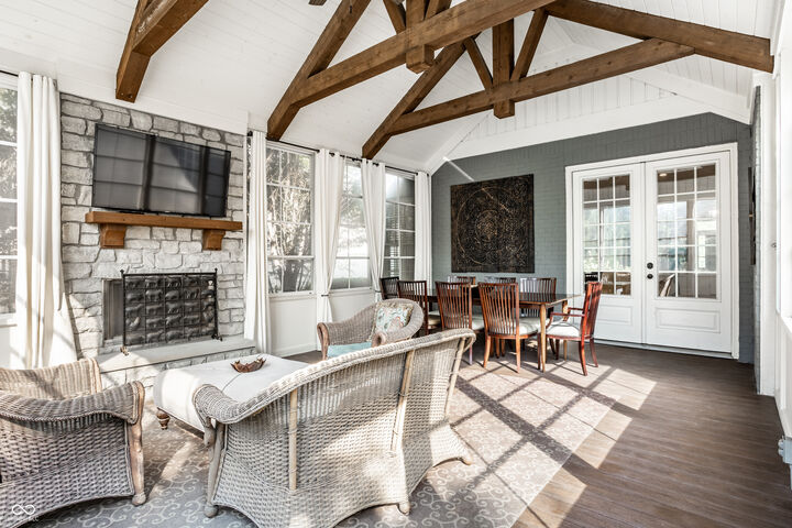 Property Photo:  2225 Finchley Road  IN 46032 