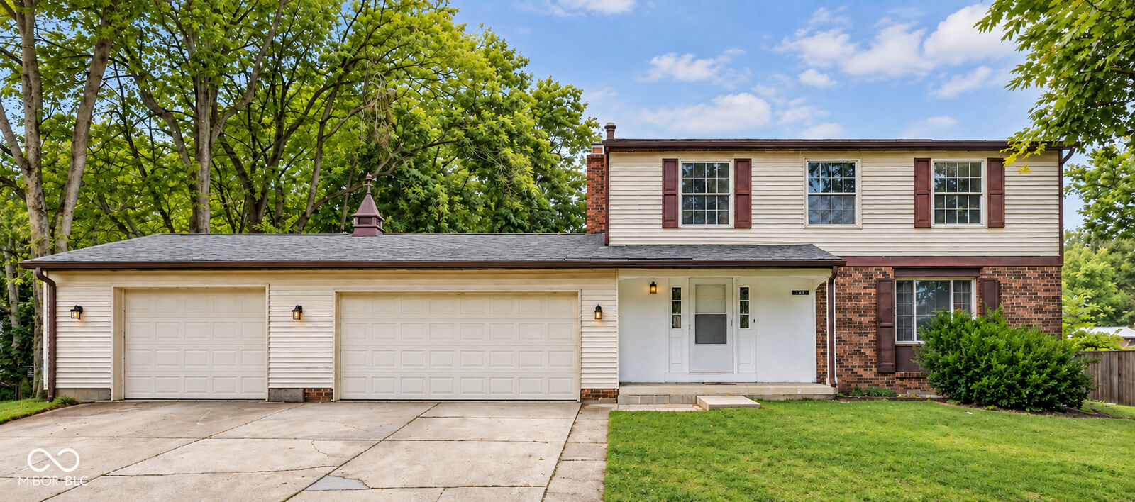 Property Photo:  9320 Thornwood Drive  IN 46250 
