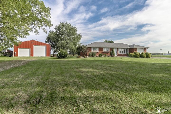 Property Photo:  270 E Sterns Road  MI 48182 
