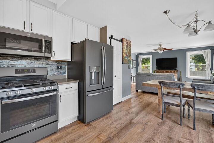 Property Photo:  2067 Stephen Street  IL 60502 