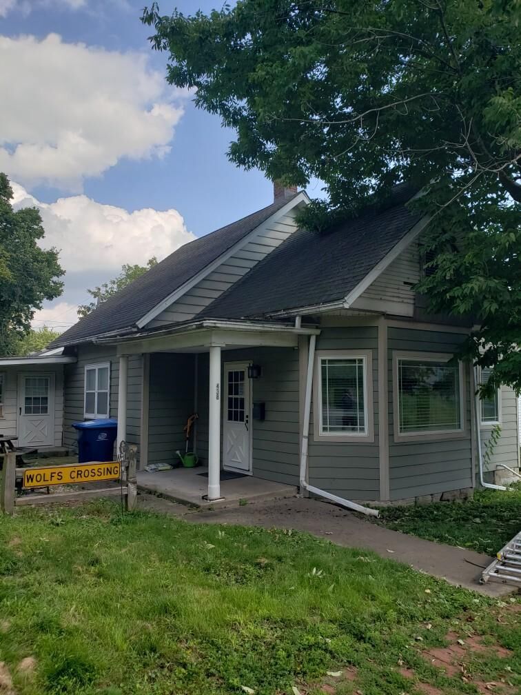 Property Photo: 438 Tonti Street IL 61301