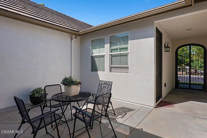 Property Photo: 1575 Silver Shadow Drive CA 91320