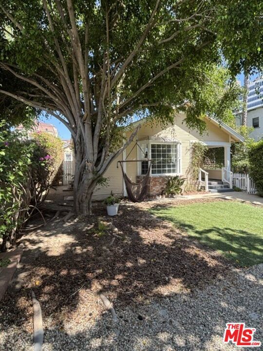 Property Photo:  1223 14th Street  CA 90404 