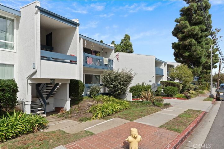 Property Photo:  649 S Prospect 106  CA 90277 