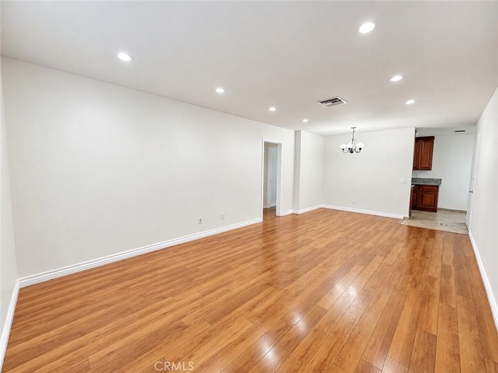 Property Photo:  1126 Elm Avenue 4  CA 91201 