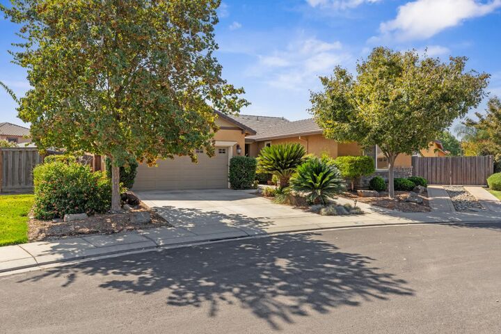Property Photo:  7612 Nannos Court  CA 95326 