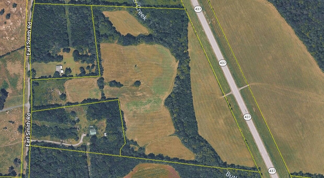 Property Photo: 249 Earl Smith Rd TN 37183