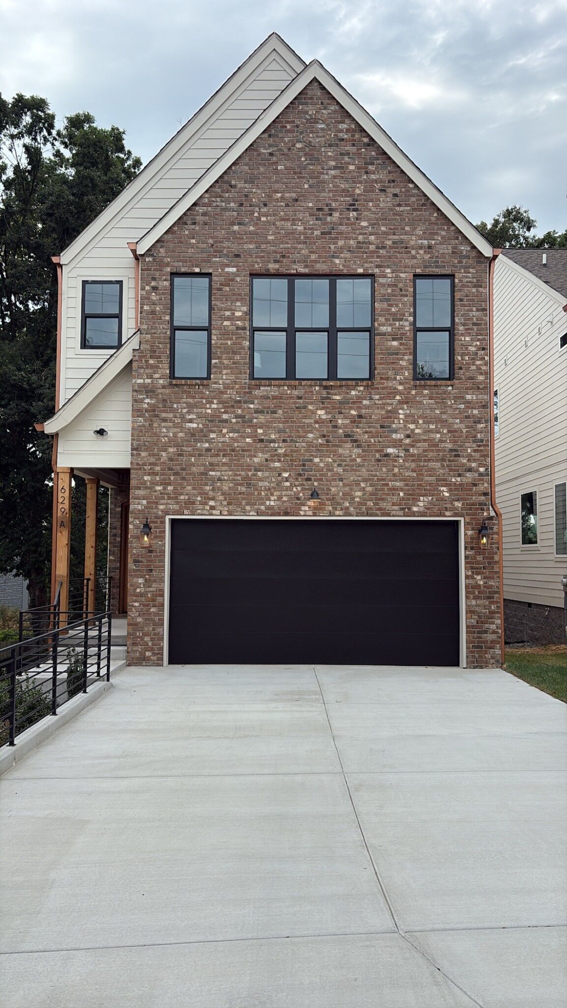 Property Photo:  629A Claridge Dr  TN 37214 