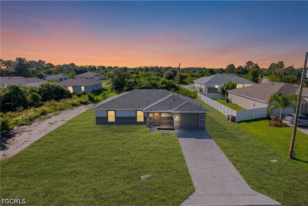 Property Photo: 180 Peerless Street FL 33974