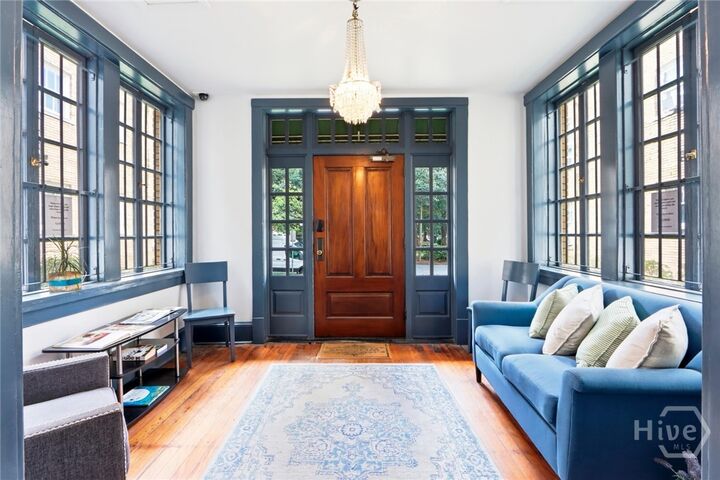 Property Photo:  210 E State Street 24  GA 31401 