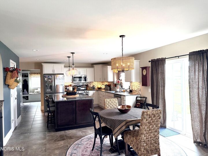 Property Photo:  2861 Woods Edge Road  OH 43551 