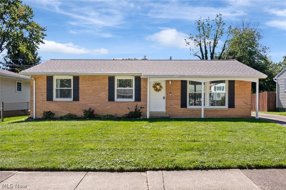 Property Photo: 139 Lindsey Road OH 44262