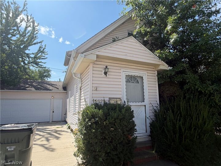 Property Photo: 19870 Pasnow Avenue OH 44119