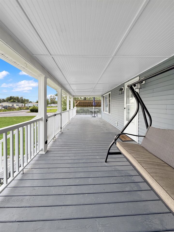 Property Photo:  170 Lake Street  VT 05440 