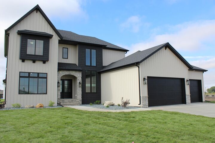 Property Photo:  3248 66th Avenue S  ND 58104 