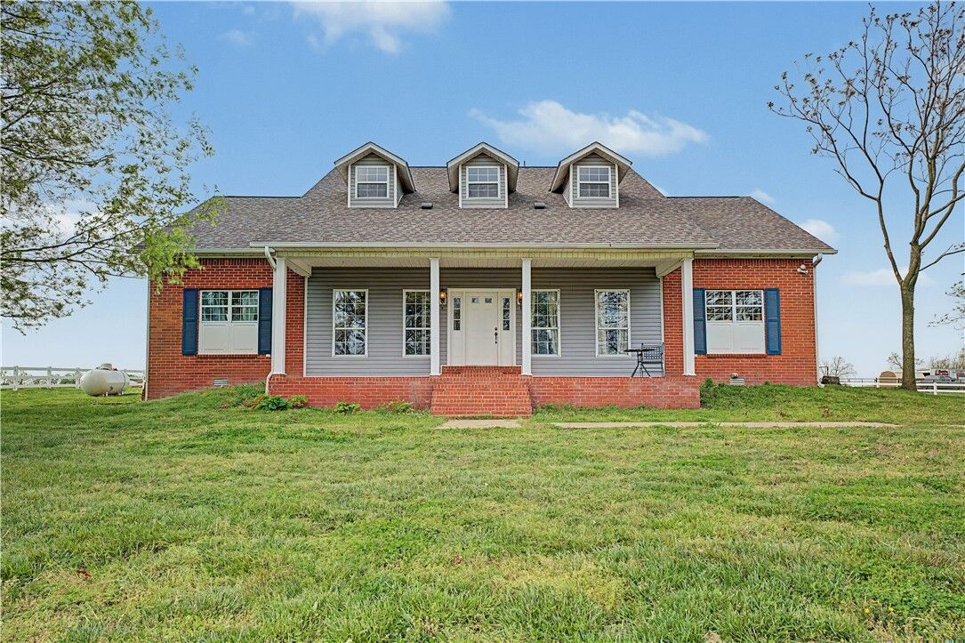 Property Photo:  20703 Safari Road  AR 72734 