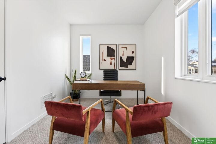 Property Photo:  5325 Elmwood Plaza  NE 68106 