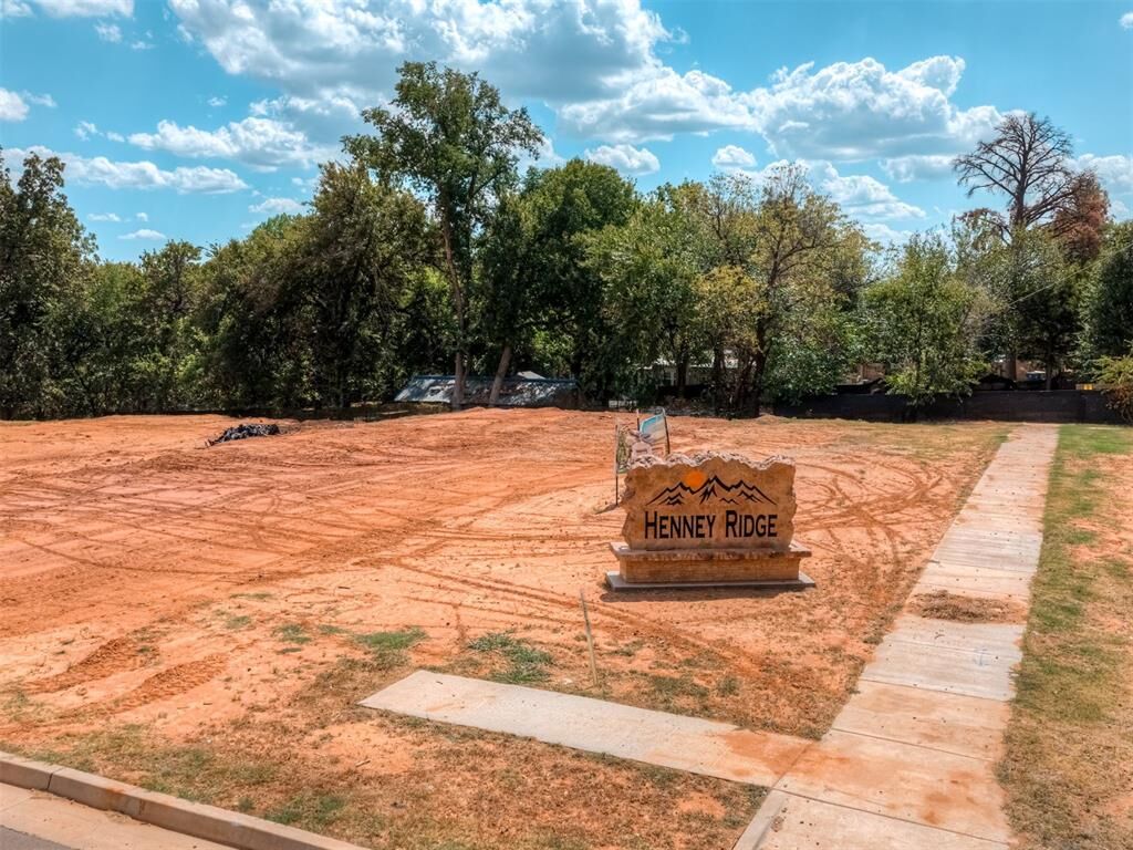 Property Photo:  2775 Garrett Street  OK 73020 