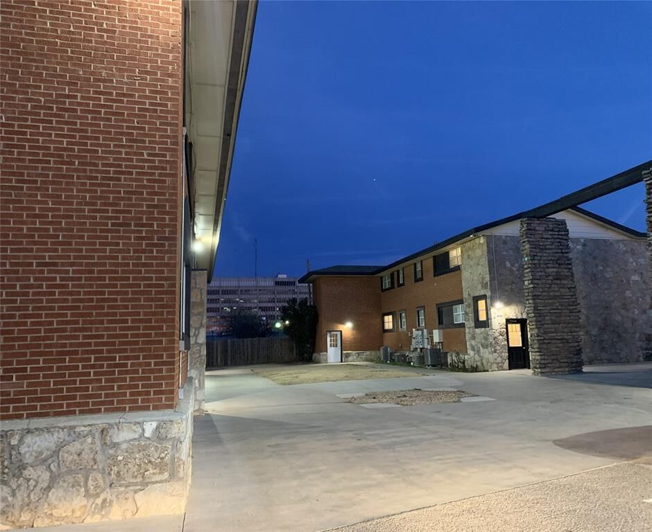 Property Photo: 229 E Madison Avenue OK 73105